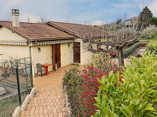 Maison de plain-pied à vendre 330 000 € 4 pièces 3 chambres 78 m² 813 m² de terrain Ternay 69360