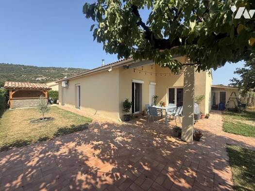 Maison de plain-pied à vendre 259 000 € 4 pièces 3 chambres 461 m² de terrain Le Pouzin 07250