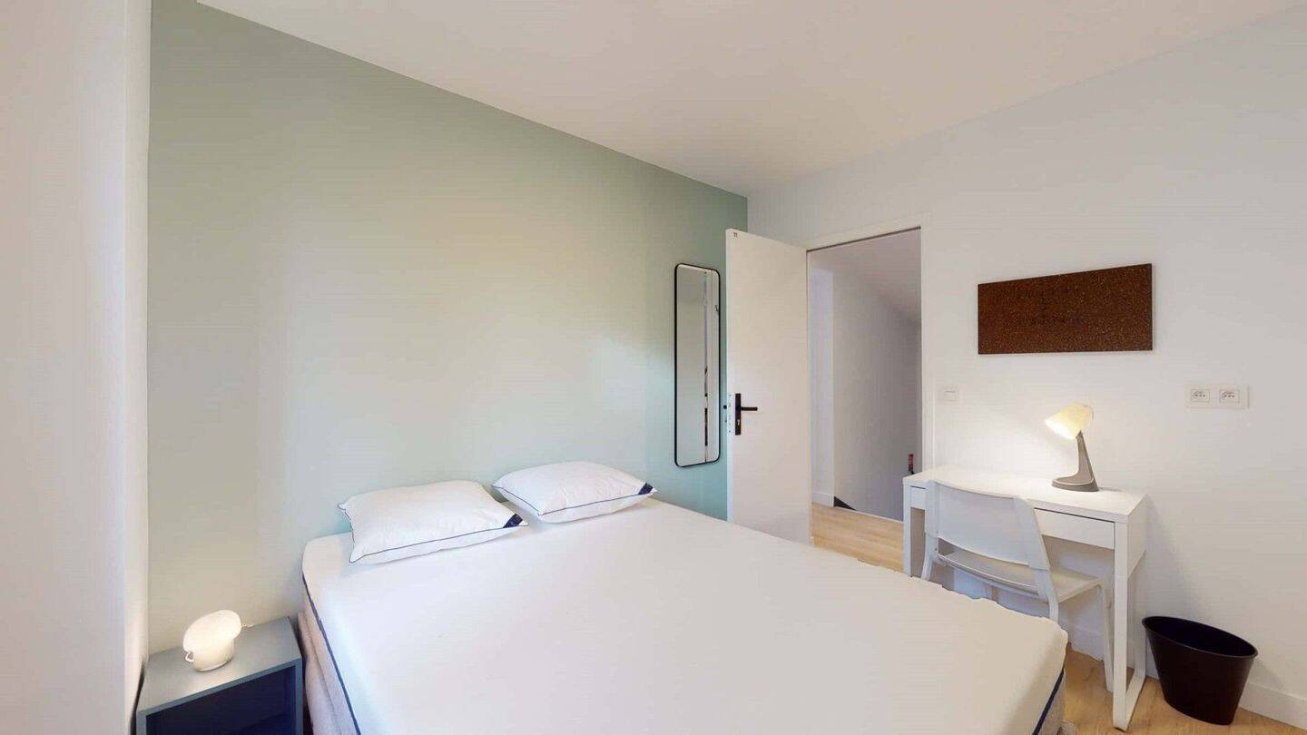 Maison à louer, 15m², IVRY SUR SEINE