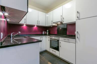 Appartement à louer 3 035 € 3 pièces 1 chambre 66 m² Étage 1/1 Sécheron - Prieuré Genève 1202