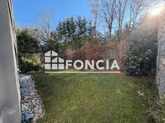 Appartement à louer 774 € 2 pièces 1 chambre 39,3 m² RDC Nord Vétraz-Monthoux 74100