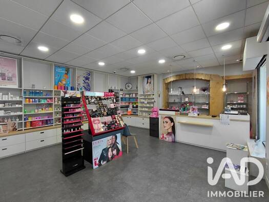Local commercial à vendre 130 000 € 82,48 m² de surface de vente Sud L'Arbresle 69210