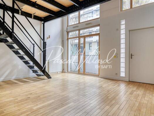 Duplex à vendre 450 000 € 2 pièces 1 chambre 61 m² RDC/7 Billancourt–Rives de Seine Boulogne-Billancourt 92100
