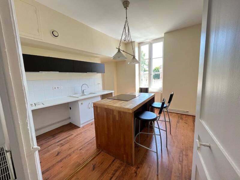 Maison à louer, 103m², VILLIEU LOYES MOLLON