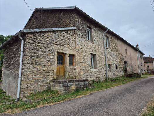 Maison à vendre 29 000 € 5 pièces 4 chambres 180 m² 622 m² de terrain Vauvillers 70210