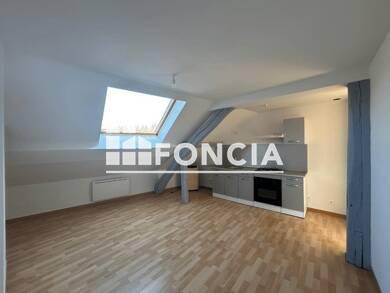 Appartement à louer 460 € 3 pièces 2 chambres 35,7 m² 3ème étage Gare Nord et Ouest Charleville-Mézières 08000