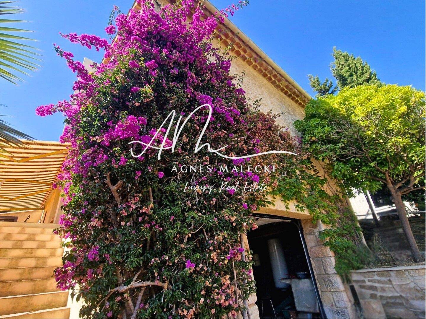 Maison à vendre, 140m², RAYOL CANADEL SUR MER