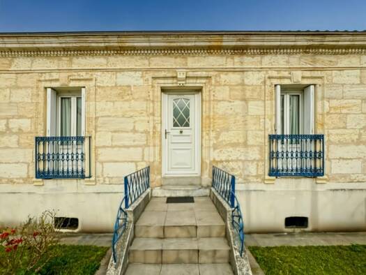 Maison à vendre 299 000 € 3 pièces 2 chambres 70 m² 164 m² de terrain Jean-Jaures-Ravezie Le Bouscat 33110