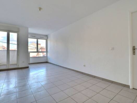 Appartement à vendre 209 000 € 3 pièces 2 chambres 65 m² Étage 2/4 Centre Ville Aubervilliers 93300