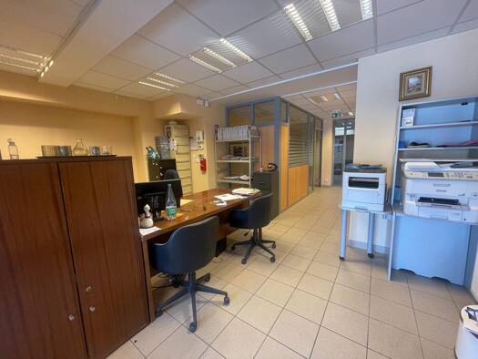 Espace bureau à vendre 149 000 € 120 m² de bureaux Lalande Rodez 12000