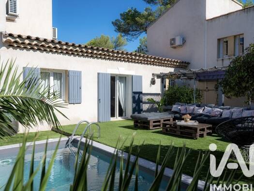 Maison à vendre 499 000 € 7 pièces 4 chambres 190 m² 900 m² de terrain Rocbaron 83136