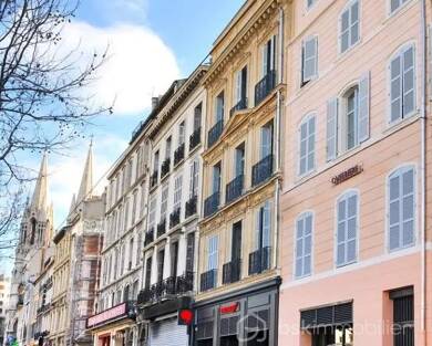 Appartement à vendre 52 000 € 1 pièce 18 m² Étage 3/4 Thiers Marseille 1er 13001