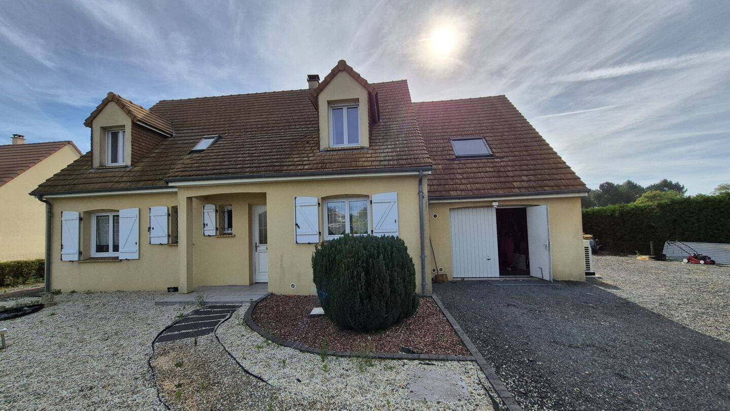 Maison à vendre, 168m², LA SUZE SUR SARTHE