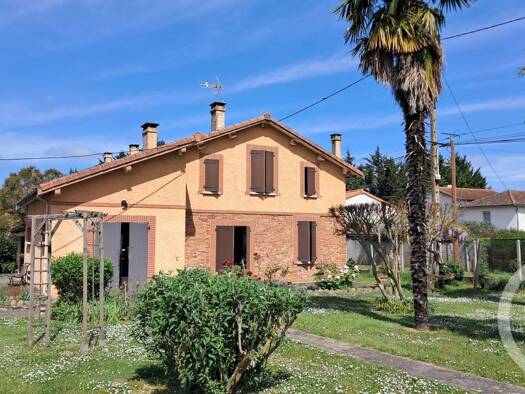 Maison à vendre 301 800 € 6 pièces 5 chambres 194 m² 3 573 m² de terrain Carbonne 31390