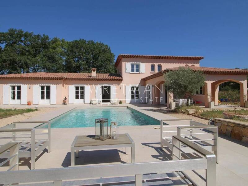 Maison à vendre, 225m², MONTAUROUX