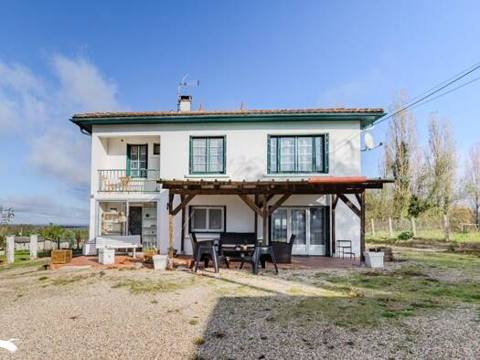 Maison à vendre 159 000 € 6 pièces 4 chambres 135 m² 4 217 m² de terrain Saint-Christophe-de-Double 33230