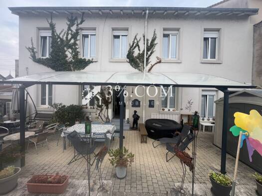 Maison à vendre 360 000 € 10 pièces 4 chambres 207 m² 200 m² de terrain Saint-Nicolas-de-Port 54210