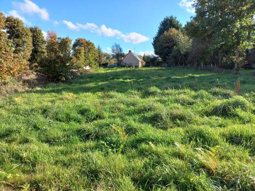 Terrain constructible viabilisé à vendre 68 000 € 866 m² de terrain Vildé-Guingalan 22980