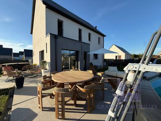Maison à vendre 394 000 € 4 pièces 3 chambres 116 m² 686 m² de terrain Saint-Malo-de-la-Lande 50200