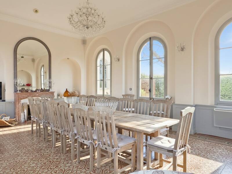 Maison à vendre, 281m², LA CRAU