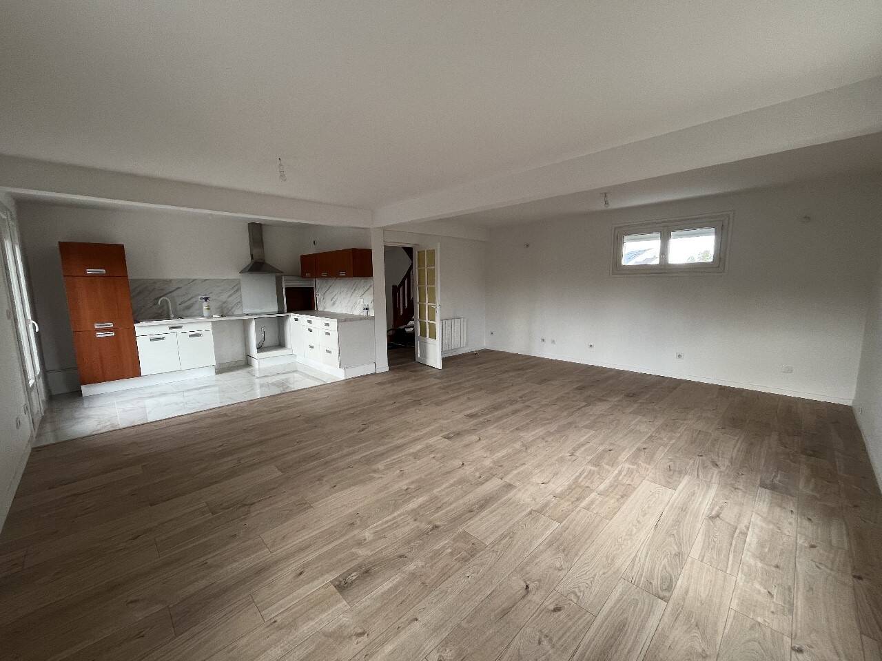 Maison à louer, 116m², SAINTE GENEVIEVE DES BOIS
