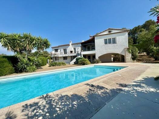 Maison à vendre 850 000 € 6 pièces 4 chambres 156 m² 2 597 m² de terrain Ouest Peymeinade 06530