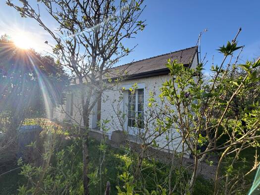 Maison de plain-pied à vendre 250 560 € 4 pièces 2 chambres 74,5 m² Thouaré-sur-Loire 44470