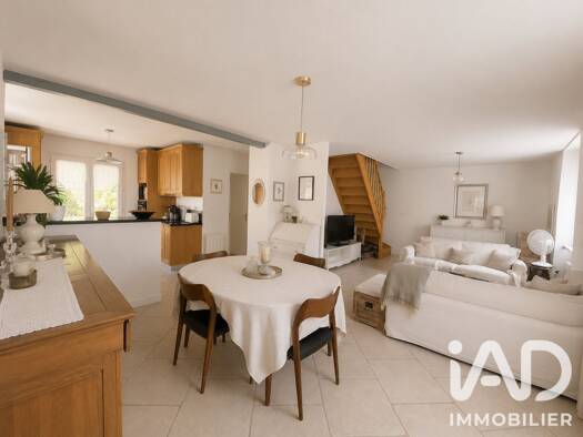 Maison à vendre 199 000 € 3 pièces 2 chambres 75 m² 216 m² de terrain Hanches 28130