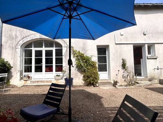 Maison de ville à vendre 176 000 € 6 pièces 3 chambres 200 m² 208 m² de terrain Montrichard Val de Cher 41400