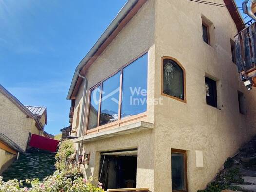 Maison à vendre 435 000 € 4 pièces 3 chambres 107 m² La Grave 05320