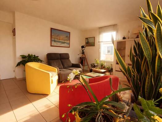 Appartement en viager Bouquet 125 000 € 4 pièces 3 chambres 84 m² 1er étage Marans 17230