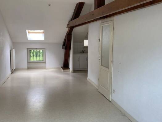 Appartement à louer 520 € 3 pièces 2 chambres 52,4 m² Capucine-Gare-Miroir Saint-Claude 39200