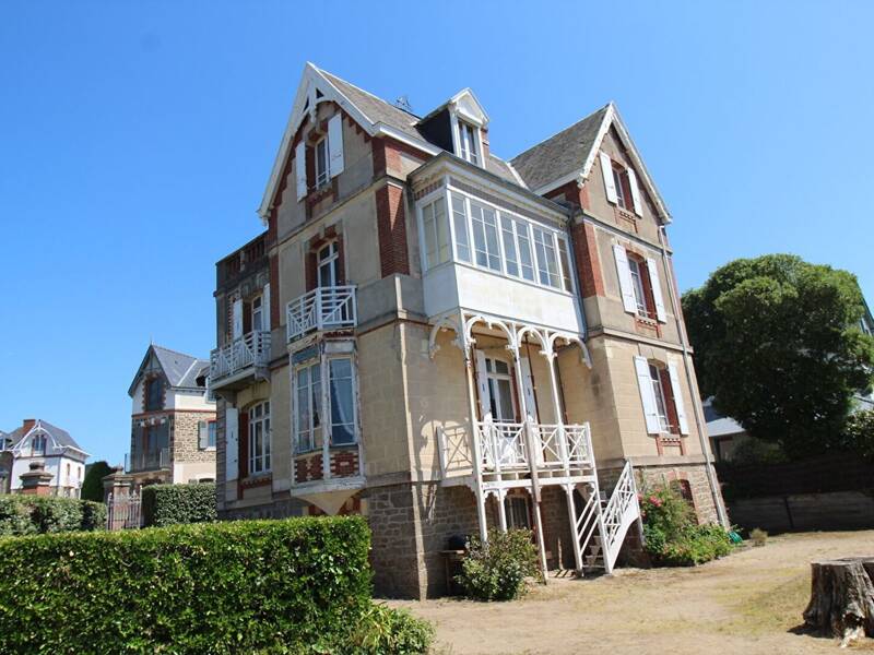 Maison à vendre, 219m², SAINT LUNAIRE