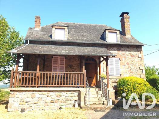 Maison à vendre 241 000 € 7 pièces 3 chambres 130 m² 10 511 m² de terrain Saint-Solve 19130