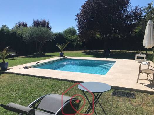 Maison à vendre 490 000 € 7 pièces 5 chambres 165 m² 1 540 m² de terrain Oraison 04700