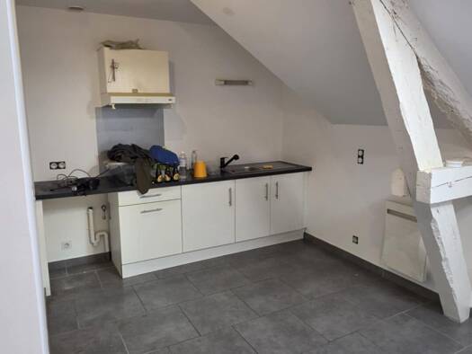 Appartement à louer 395 € 2 pièces 1 chambre 32,4 m² Étage 3/3 La Bastide Villefranche-de-Rouergue 12200