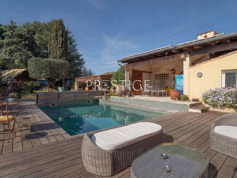 Maison à vendre, 316m², JUVIGNAC