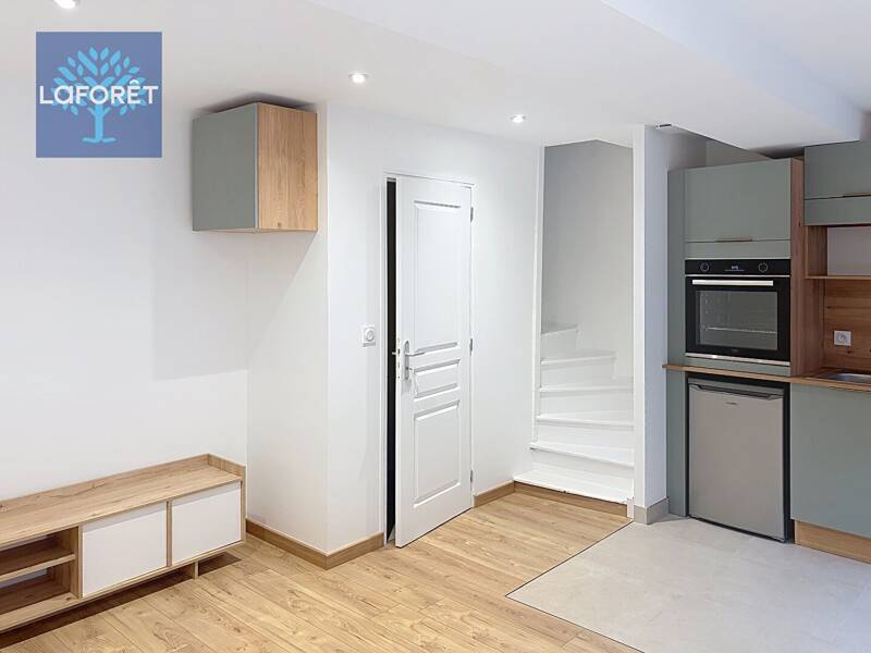 Maison à louer, 42m², SAINT GENIS LAVAL