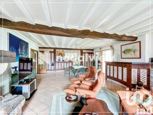 Maison à vendre 375 000 € 4 pièces 3 chambres 140 m² 1 577 m² de terrain Magescq 40140