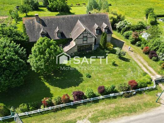 Maison à vendre 299 000 € 11 pièces 8 chambres 345 m² 10 424 m² de terrain Charenton-du-Cher 18210