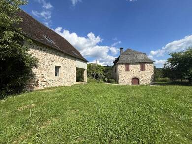 Maison à vendre 243 800 € 5 pièces 3 chambres 96 m² 2 900 m² de terrain Altillac 19120
