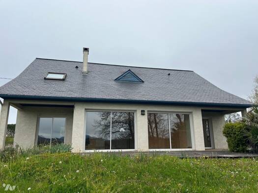 Villa à vendre 294 800 € 4 pièces 4 chambres 140 m² 1 499 m² de terrain Layrisse 65380