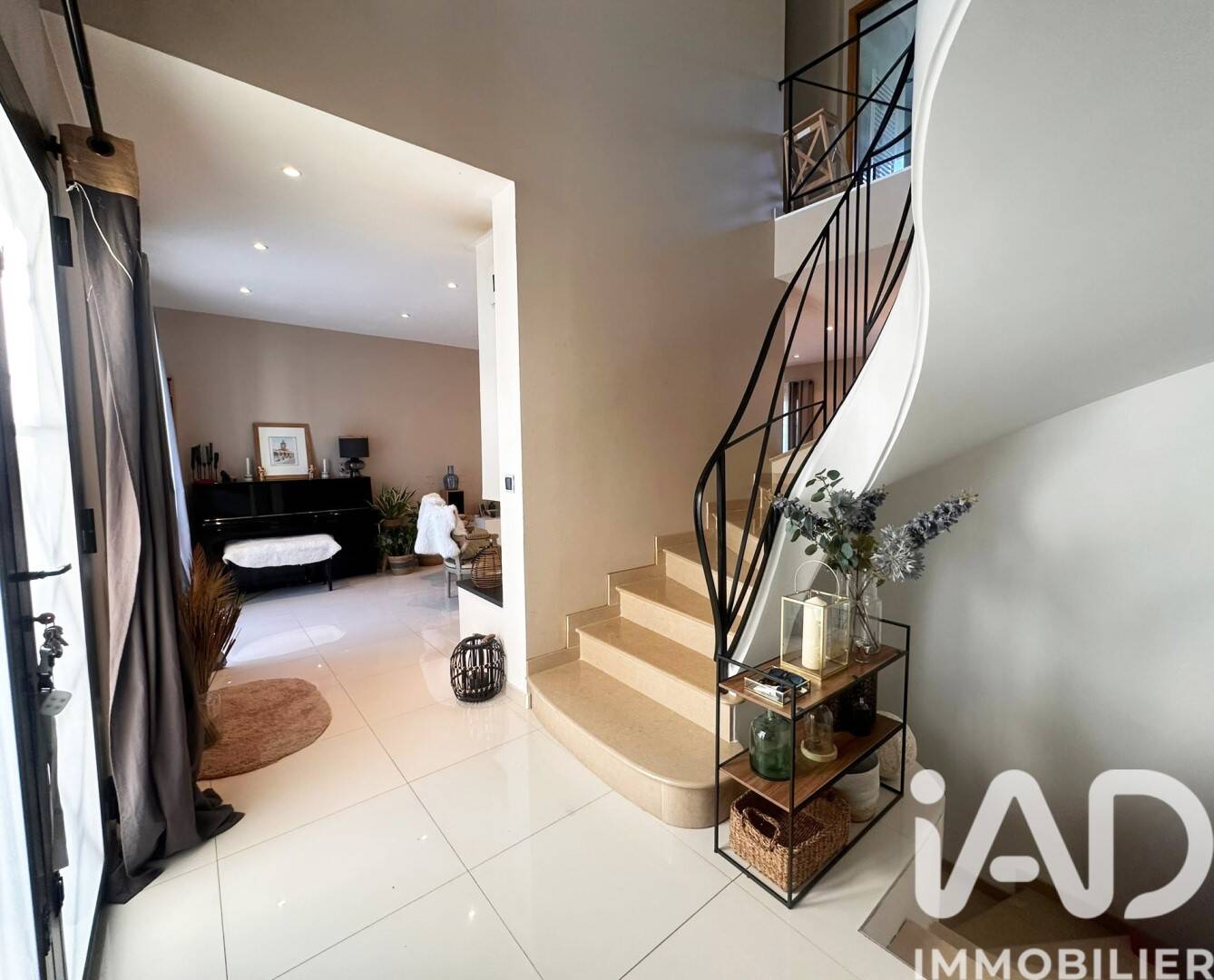 Maison à vendre, 155m², SAINT MAUR DES FOSSES