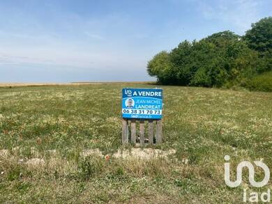 Terrain à vendre 22 000 € 2 657 m² de terrain Pierre-Morains 51130