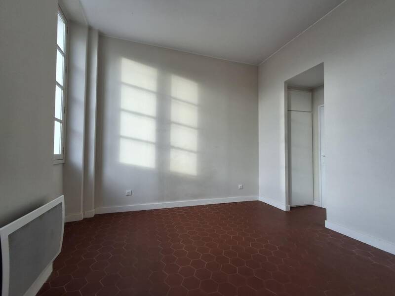 Maison à louer, 49m², MARSEILLE 6E