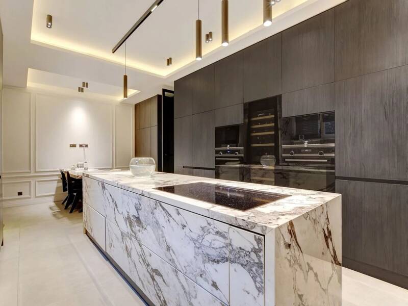 Maison à louer, 247m², PARIS 16E