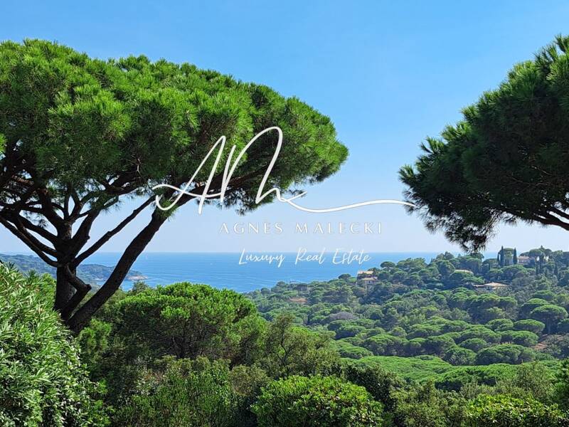 Maison à vendre, 230m², LA CROIX VALMER