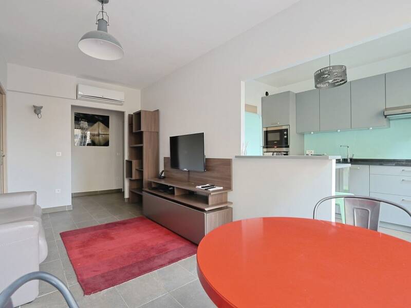 Maison à louer, 45m², PARIS 16E