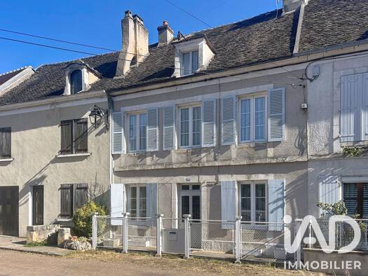 Maison à vendre 95 000 € 5 pièces 3 chambres 109,22 m² 364 m² de terrain Mailly-le-Château 89660