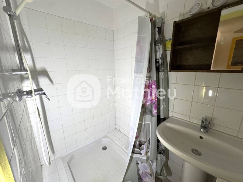 Maison à louer, 24m², VILLARS LES DOMBES